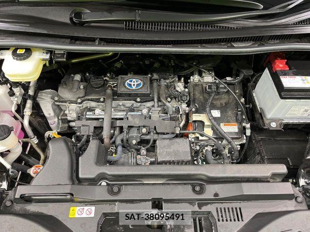 Toyota VOXY HYBRID 2025-02 7621265-17