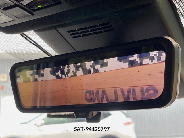 Toyota VOXY HYBRID 2023-09 7621279-6