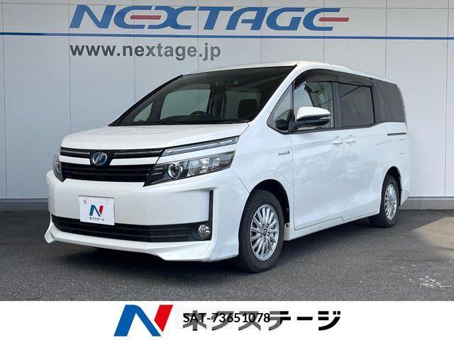 Toyota VOXY HYBRID 2014-02 7621308-0