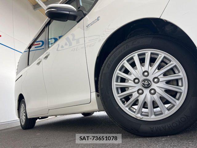 Toyota VOXY HYBRID 2014-02 7621308-13