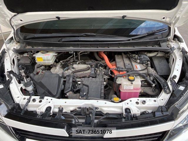 Toyota VOXY HYBRID 2014-02 7621308-18