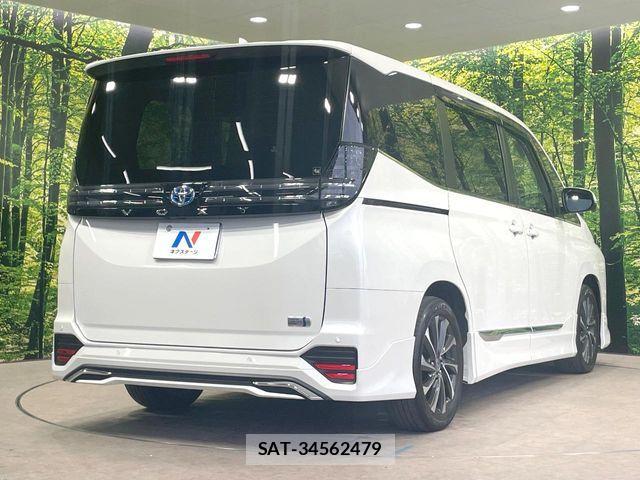 Toyota VOXY HYBRID 2022-10 7621278-17