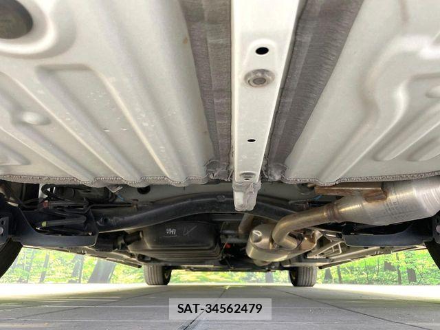 Toyota VOXY HYBRID 2022-10 7621278-19