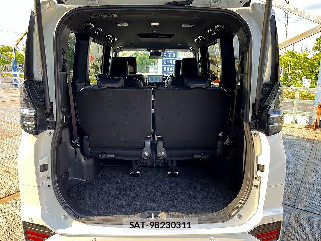 Toyota VOXY HYBRID 2025-01 7621273-20