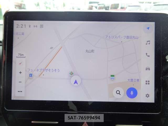 Toyota VOXY HYBRID 2023-10 7621282-19