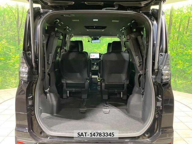 Toyota VOXY HYBRID 2024-06 7621263-10