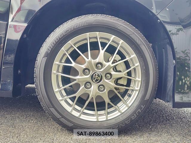 Toyota VOXY HYBRID 2021-06 7621292-12
