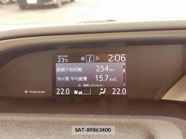 Toyota VOXY HYBRID 2021-06 7621292-26