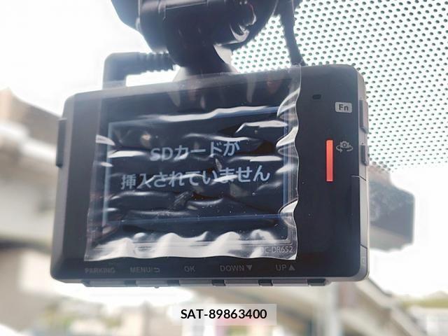 Toyota VOXY HYBRID 2021-06 7621292-27