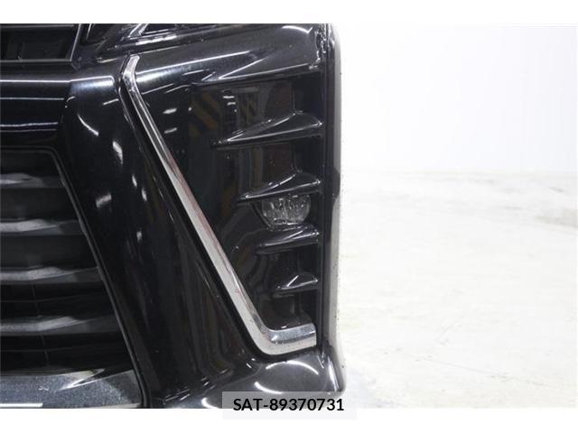 Toyota VOXY HYBRID 2018-03 7621306-15