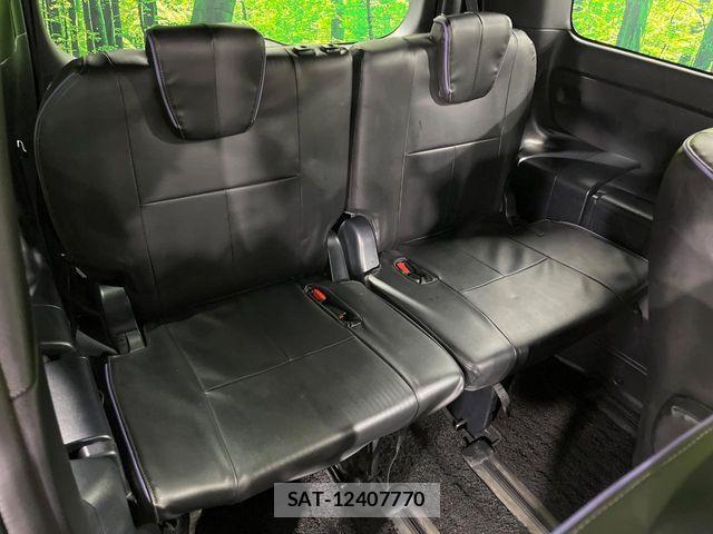 Toyota VOXY HYBRID 2017-07 7621298-9