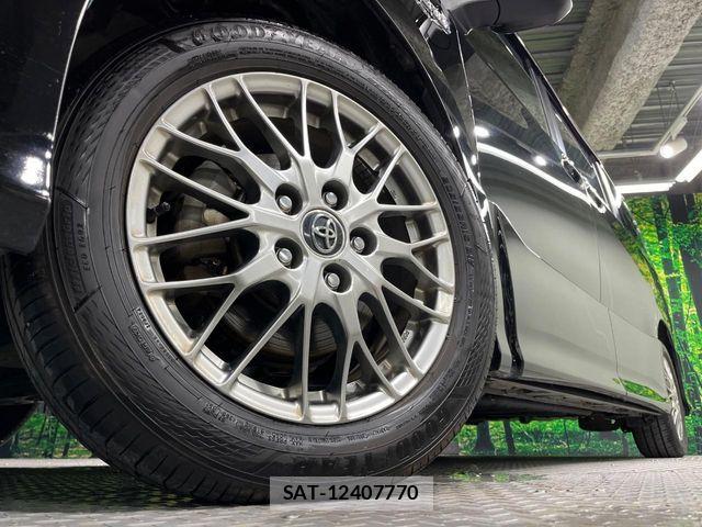 Toyota VOXY HYBRID 2017-07 7621298-13