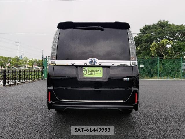 Toyota VOXY HYBRID 2015-06 7621305-9