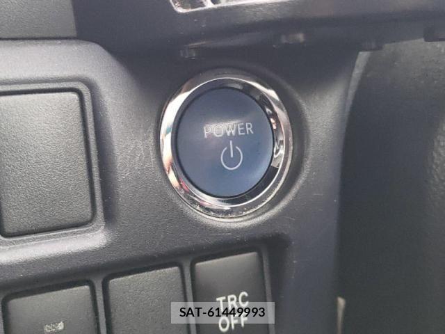 Toyota VOXY HYBRID 2015-06 7621305-12