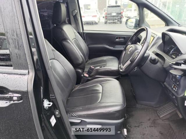 Toyota VOXY HYBRID 2015-06 7621305-20