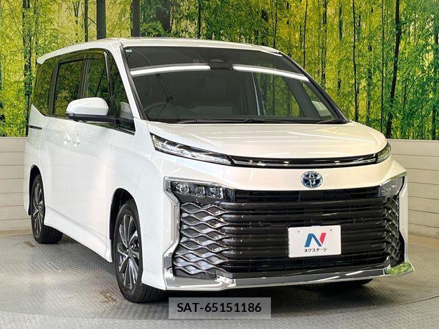 Toyota VOXY HYBRID 2025-01 7621266-15