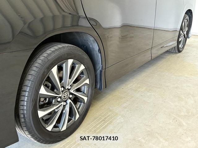 Toyota VOXY HYBRID 2023-04 7621286-25