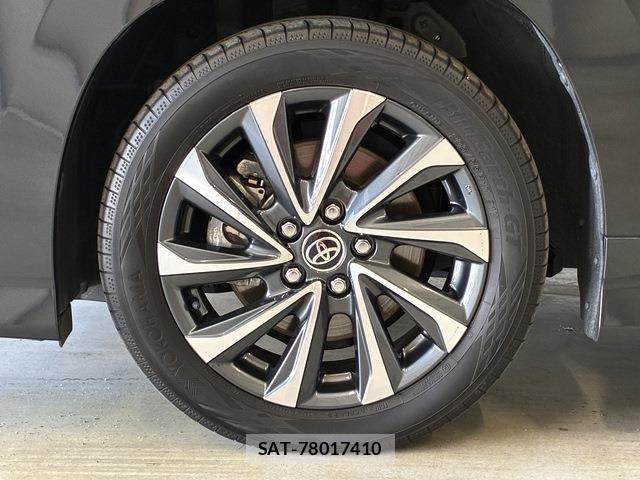 Toyota VOXY HYBRID 2023-04 7621286-6