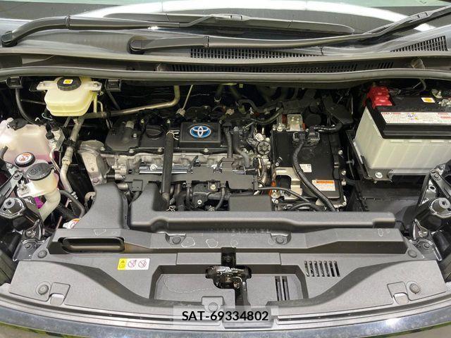 Toyota VOXY HYBRID 2024-01 7621280-17