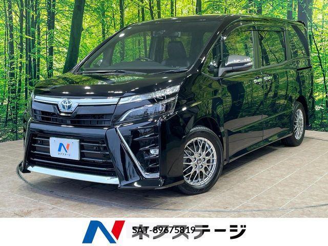 Toyota VOXY HYBRID 2021-09 7621291-0
