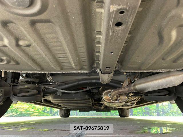 Toyota VOXY HYBRID 2021-09 7621291-19
