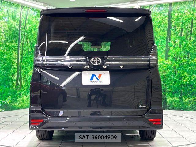 Toyota VOXY HYBRID 2026-04 7621261-17