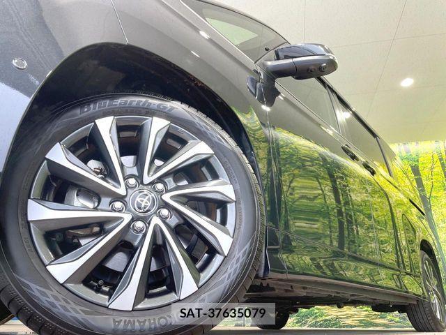 Toyota VOXY HYBRID 2024-04 7621264-13