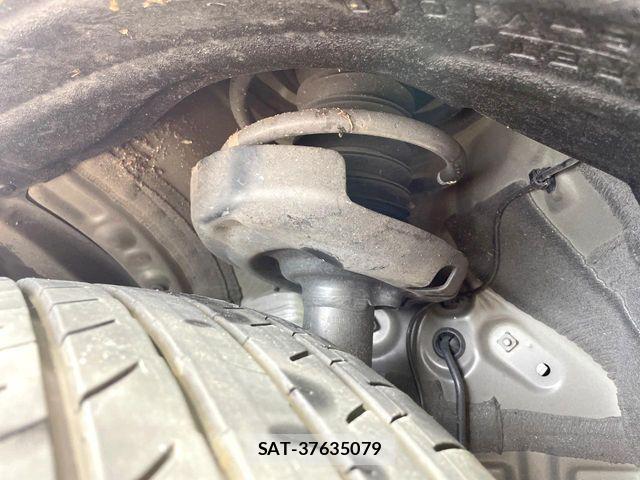 Toyota VOXY HYBRID 2024-04 7621264-19