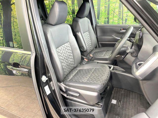 Toyota VOXY HYBRID 2024-04 7621264-7