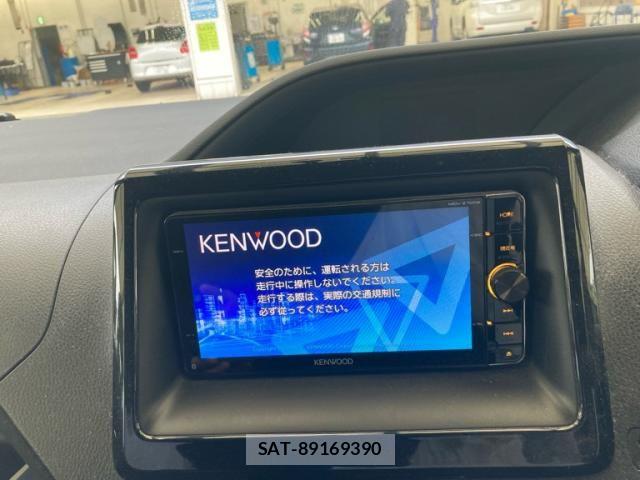 Toyota VOXY HYBRID 2014-06 7621307-13