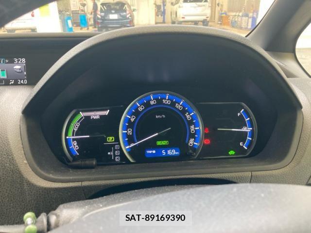 Toyota VOXY HYBRID 2014-06 7621307-14