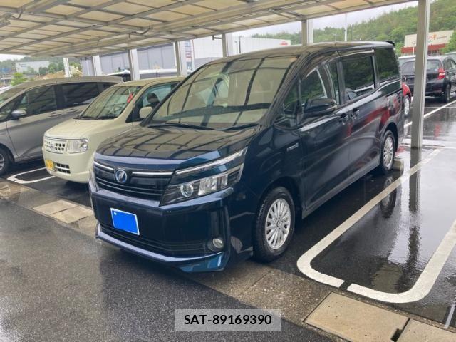 Toyota VOXY HYBRID 2014-06 7621307-1