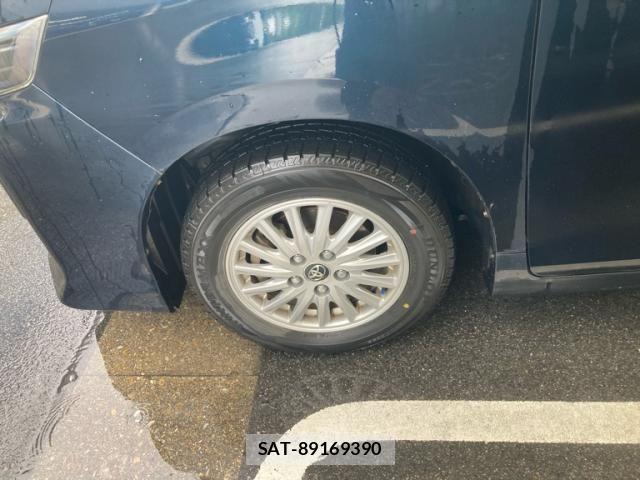 Toyota VOXY HYBRID 2014-06 7621307-2