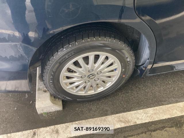 Toyota VOXY HYBRID 2014-06 7621307-5