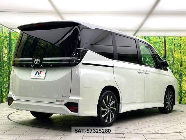 Toyota VOXY HYBRID 2026-02 7621259-16