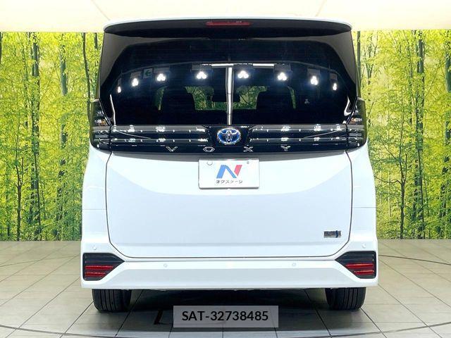 Toyota VOXY HYBRID 2024-01 7621262-15