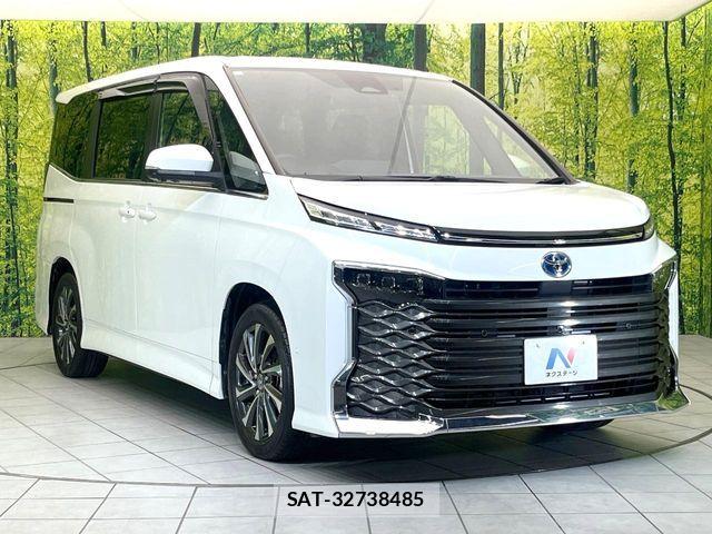 Toyota VOXY HYBRID 2024-01 7621262-16