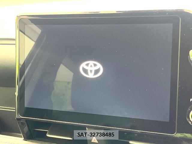 Toyota VOXY HYBRID 2024-01 7621262-2
