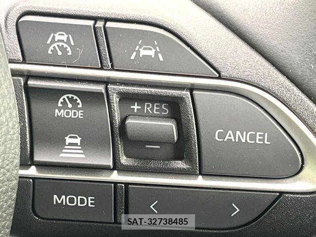 Toyota VOXY HYBRID 2024-01 7621262-5