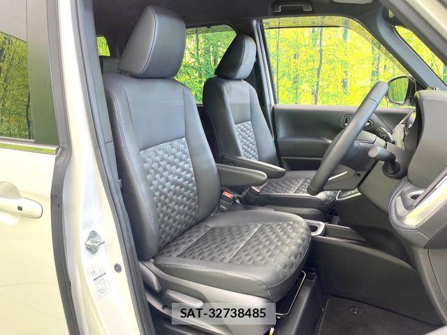 Toyota VOXY HYBRID 2024-01 7621262-7