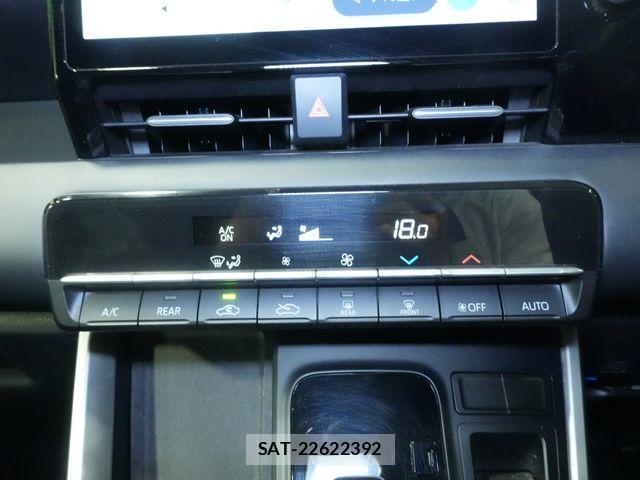 Toyota VOXY HYBRID 2023-02 7621290-18