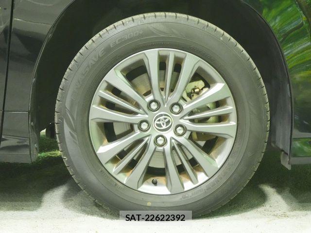 Toyota VOXY HYBRID 2023-02 7621290-29