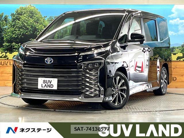 Toyota VOXY HYBRID 2022-06 7621285-0