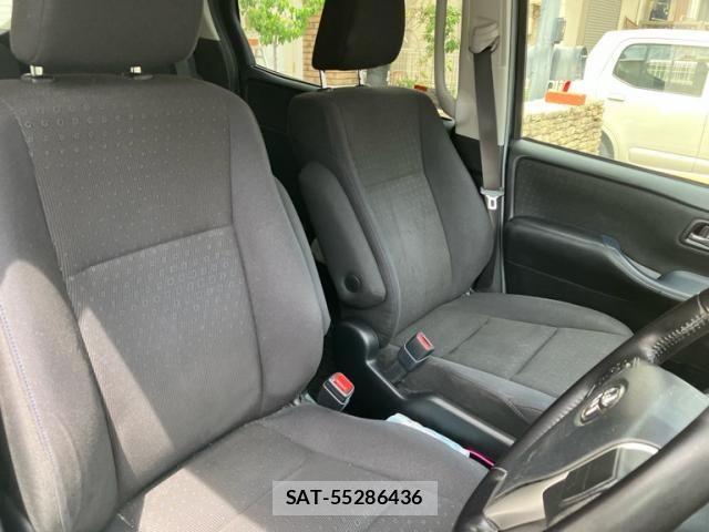 Toyota VOXY HYBRID 2015-07 7621310-9