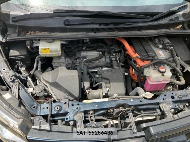 Toyota VOXY HYBRID 2015-07 7621310-13