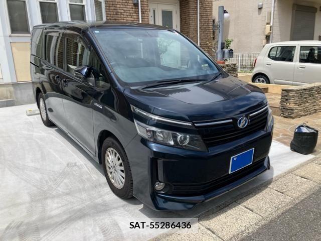 Toyota VOXY HYBRID 2015-07 7621310-1
