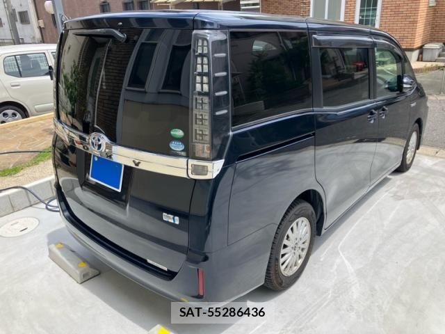 Toyota VOXY HYBRID 2015-07 7621310-2