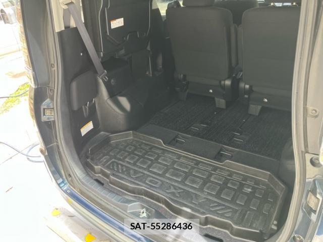 Toyota VOXY HYBRID 2015-07 7621310-8