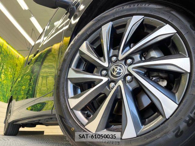 Toyota VOXY HYBRID 2023-07 7621289-13