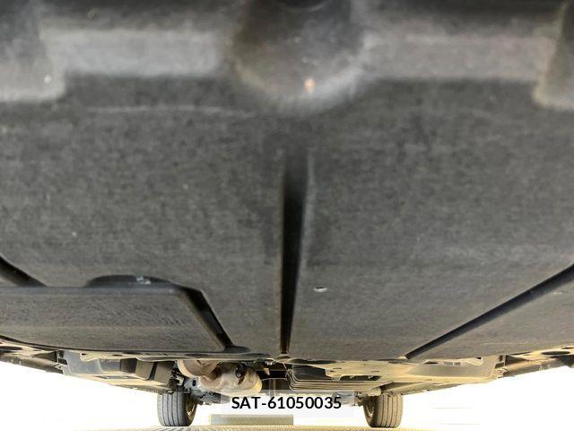 Toyota VOXY HYBRID 2023-07 7621289-18